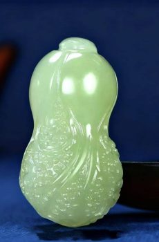 Afghan Greenish White Jade Cabbage Pendant