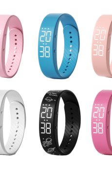 Simple and Stylish Smart Wristband